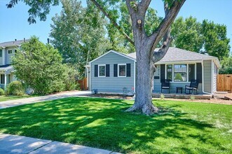 3270 S Gilpin St, Unit 2 Bedroom 275-303 in Englewood, CO - Building Photo - Building Photo