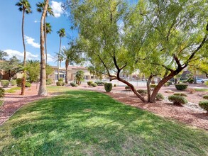 5031 Indian River Dr in Las Vegas, NV - Building Photo - Building Photo