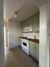 1218 Myra Ave, Unit 1218 in Los Angeles, CA - Building Photo - Building Photo