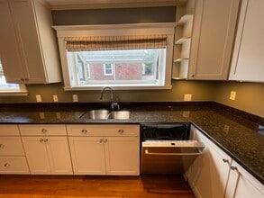 36 Gerald Rd, Unit 2 in Boston, MA - Building Photo - Building Photo