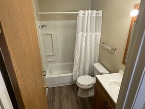 5513 Carla Dr in High Ridge, MO - Foto de edificio - Building Photo