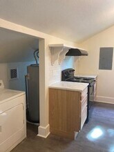 717 N Forest St in Bellingham, WA - Building Photo - Building Photo