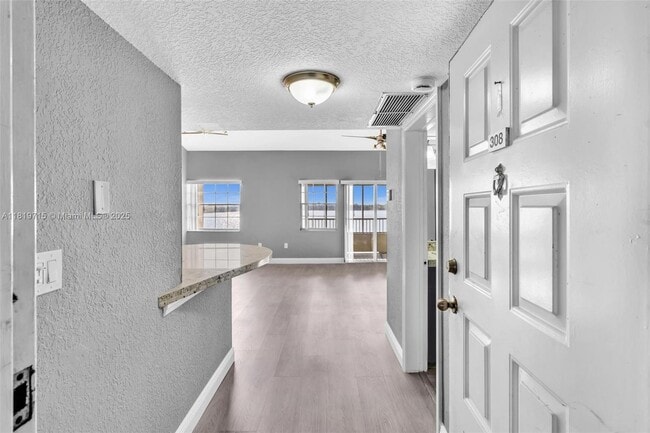property at 2811 N Oakland Forest Dr