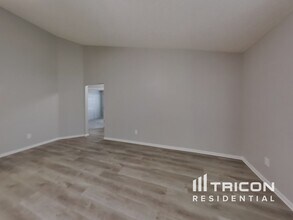 1127 Summer Springs Drive in Middleburg, FL - Building Photo - Building Photo