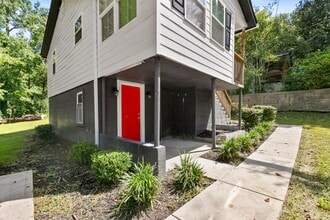 2343 Carver Dr NW in Atlanta, GA - Building Photo - Building Photo