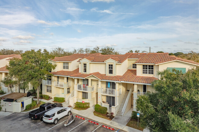 Village At Abacoa Condominiums in Jupiter, FL - Building Photo - Building Photo