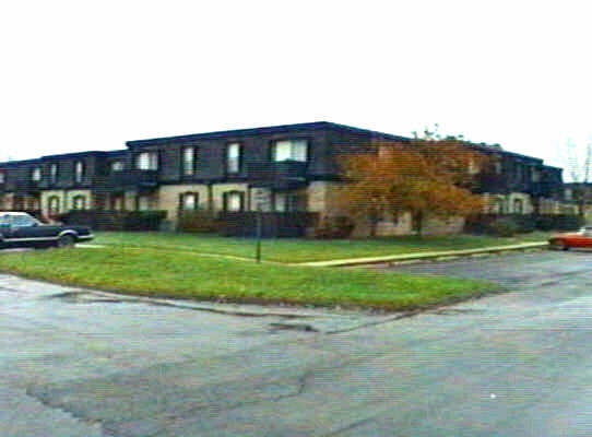 Richelieu Apartments in Lima, OH - Building Photo