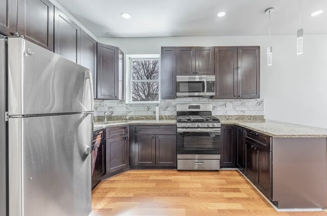 1903 N Kildare Ave, Unit 2