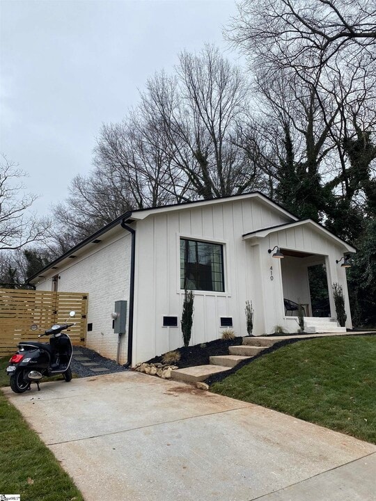410 Birnie St in Greenville, SC - Building Photo
