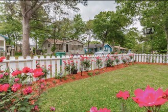 4910 Charles St in Seabrook, TX - Building Photo - Building Photo