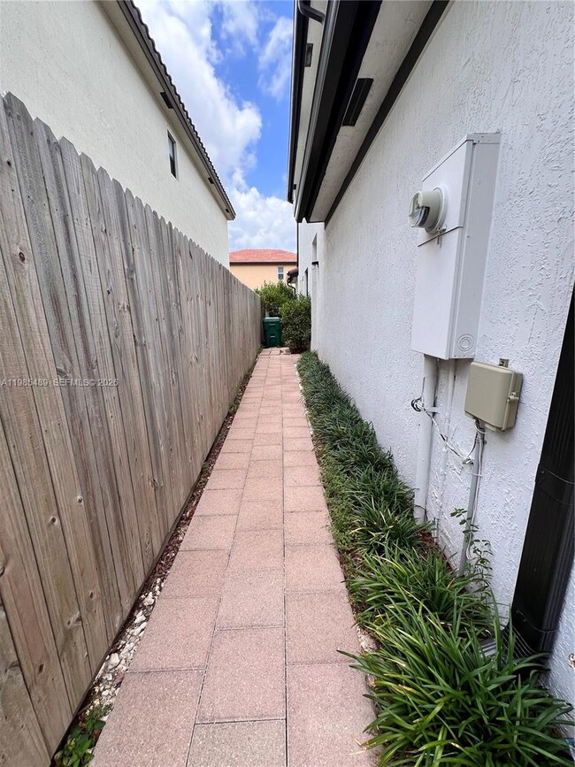 24836 SW 118th Ave in Homestead, FL - Building Photo - Building Photo