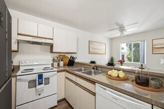 Windstone in Everett, WA - Foto de edificio - Building Photo