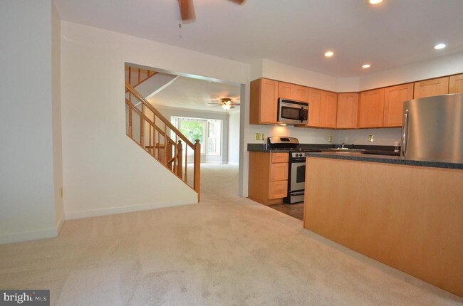 6134 Joust Ln in Alexandria, VA - Building Photo - Building Photo