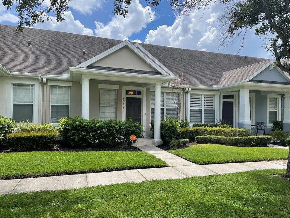 14036 Wild Majestic St in Orlando, FL - Foto de edificio