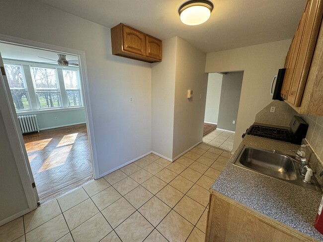 157-159-159 W 48th St in Bayonne, NJ - Building Photo - Building Photo