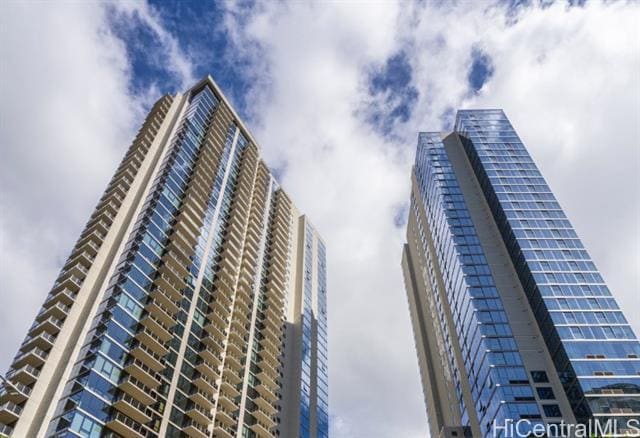 property at 1388 Kapiolani Blvd