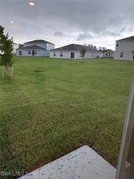 12213 Sydney Ct in Lehigh Acres, FL - Building Photo - Building Photo