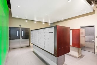 1400 NW Irving St in Portland, OR - Building Photo - Building Photo