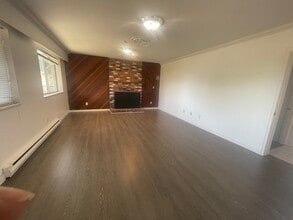 1014 Dory St in Coquitlam, BC - Building Photo - Building Photo