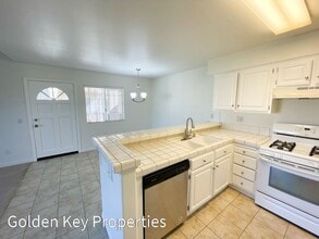 3205 Costa Alta Dr in Carlsbad, CA - Building Photo - Building Photo