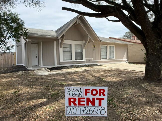 2707 Alan Shepard Dr in San Antonio, TX - Building Photo - Building Photo