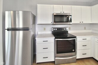 10055 Split Rock Way in Indianapolis, IN - Building Photo - Building Photo