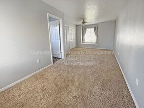 534 Seasons Ct in Nampa, ID - Foto de edificio - Building Photo