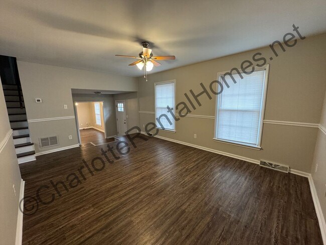 7201 Pathfinder Ct in Charlotte, NC - Building Photo - Building Photo