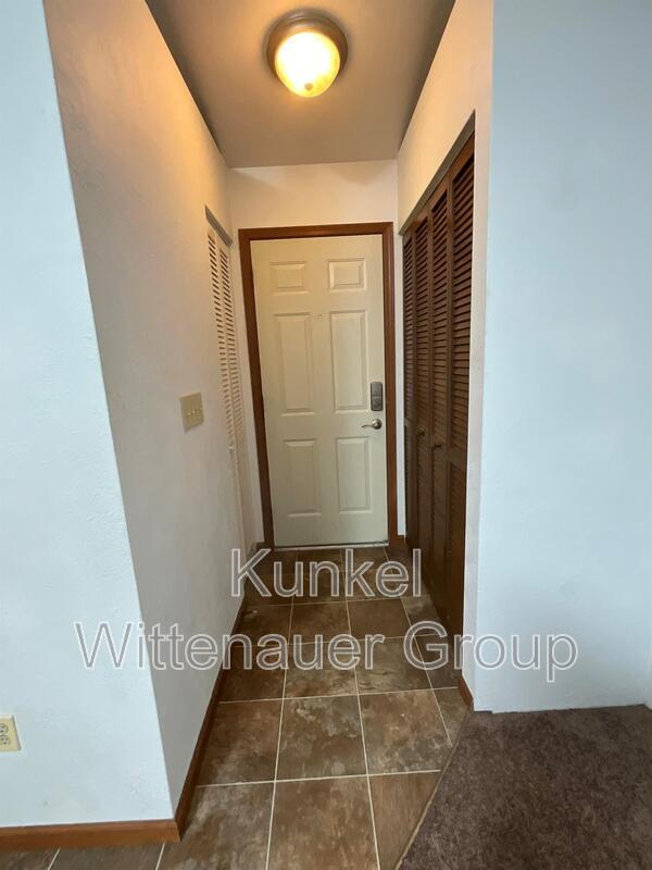 48 Pepperwood Ct in Glen Carbon, IL - Building Photo - Building Photo