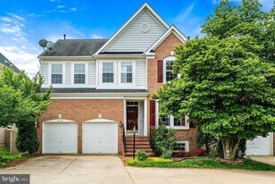 4175 Bell Ridge Ct in Chantilly, VA - Building Photo