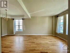 149 Insmill Crescent in Ottawa, ON - Building Photo - Building Photo