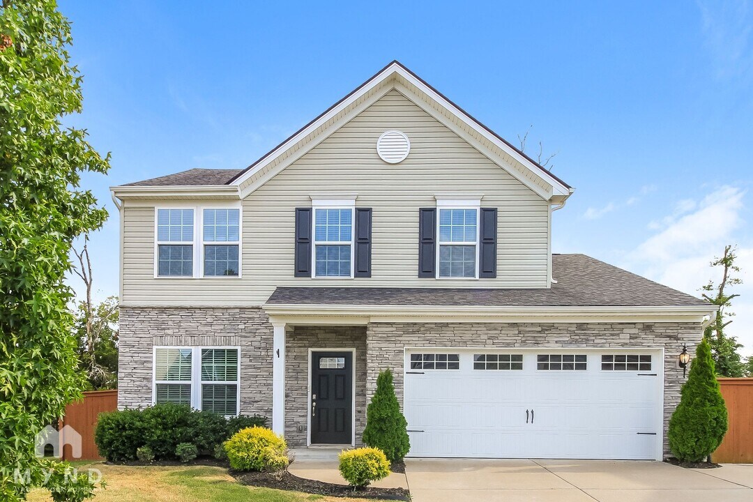 2212 Pearwick Ct in Murfreesboro, TN - Building Photo