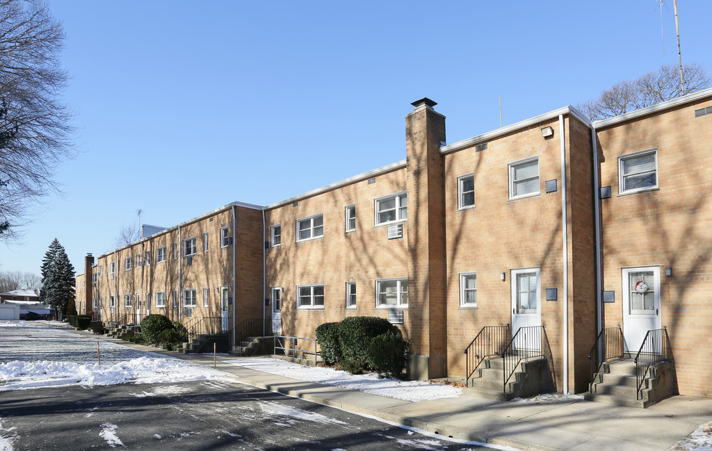 3590-3620 Park Ave Apartments | Wantagh, NY Apartments For Rent