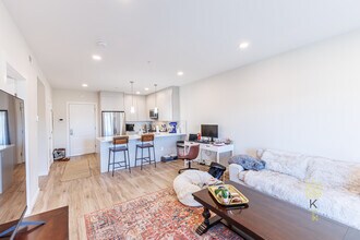 458 Washington St, Unit 305 in Boston, MA - Building Photo - Building Photo