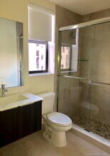 10419 NW 82nd St, Unit 6 in Doral, FL - Building Photo - Building Photo