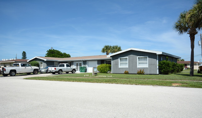 Satellite Shores Community in Satellite Beach, FL - Building Photo - Building Photo