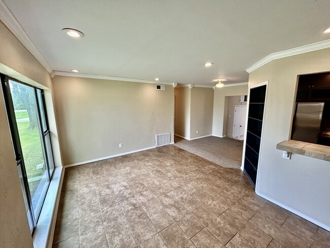 1827 S Broadway Blvd in Ada, OK - Building Photo - Building Photo