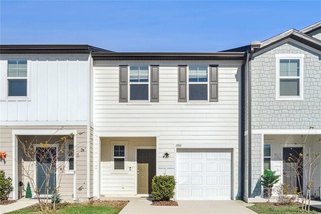 property at 5931 Chestnut Grv Pl