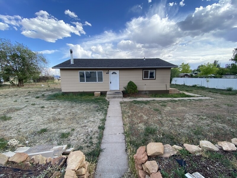 267 W 500 N in Blanding, UT - Building Photo