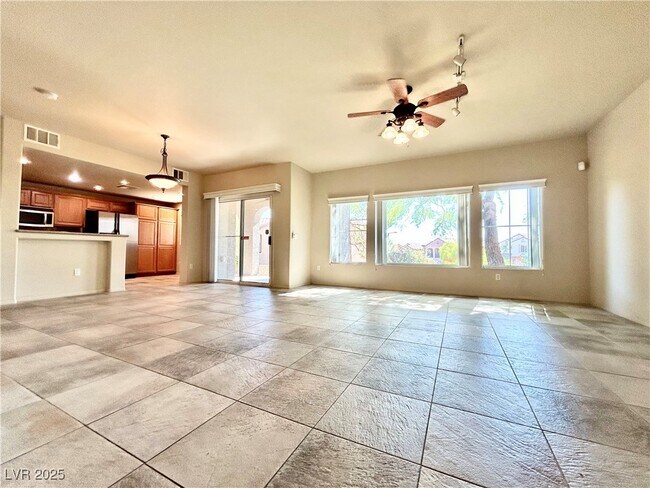 11855 Portina Dr in Las Vegas, NV - Foto de edificio - Building Photo