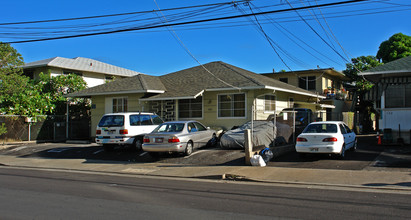 1128 Kamaile St in Honolulu, HI - Building Photo - Building Photo