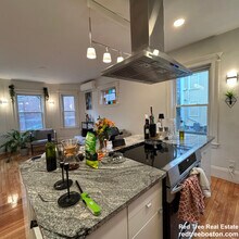 231 Harvard St, Unit 1 in Cambridge, MA - Building Photo - Building Photo