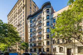 Stonehenge 107 in New York, NY - Building Photo - Building Photo