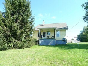 905 Gilbert St in Radford, VA - Building Photo - Building Photo