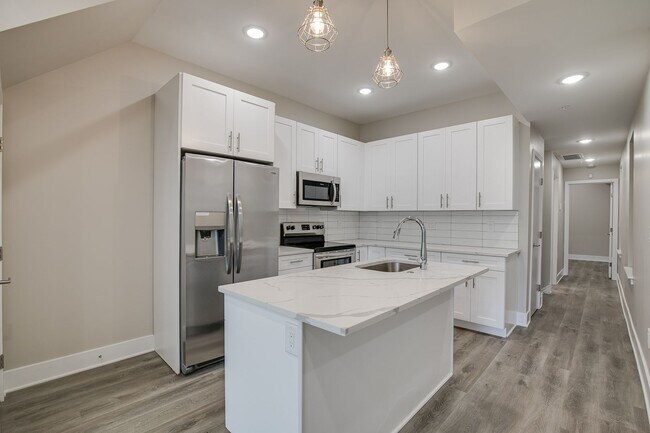 2017 N College Ave in Philadelphia, PA - Building Photo - Building Photo