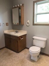 907 9th Ave NE in Minot, ND - Building Photo - Building Photo