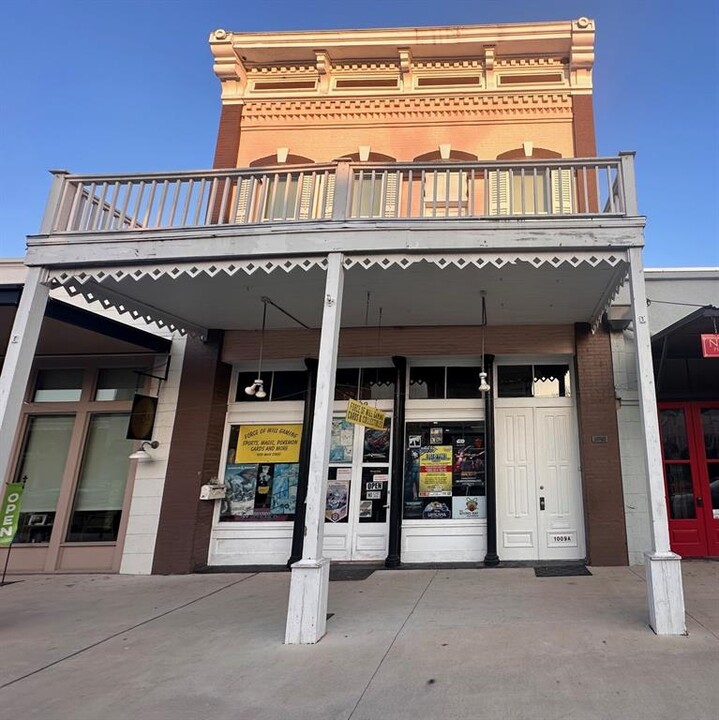 1009 Main St in Bastrop, TX - Building Photo