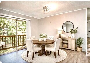 758 Amber Dr in Fayetteville, NC - Foto de edificio - Building Photo