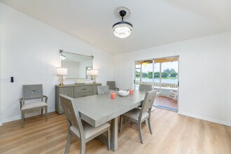 4540 Bellaluna Dr in Melbourne, FL - Foto de edificio - Building Photo