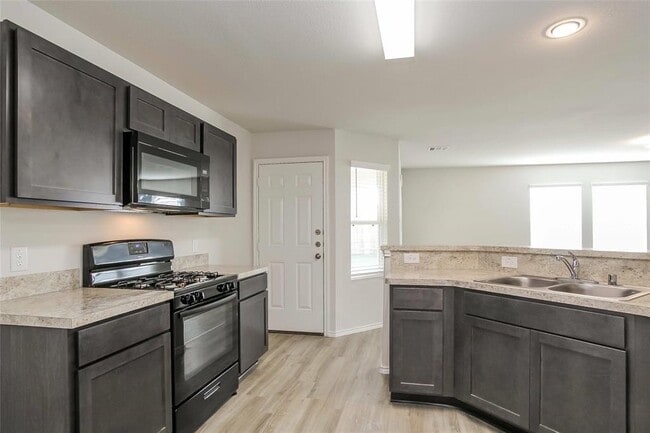 22437 Clear Castle Dr in Porter, TX - Building Photo - Building Photo